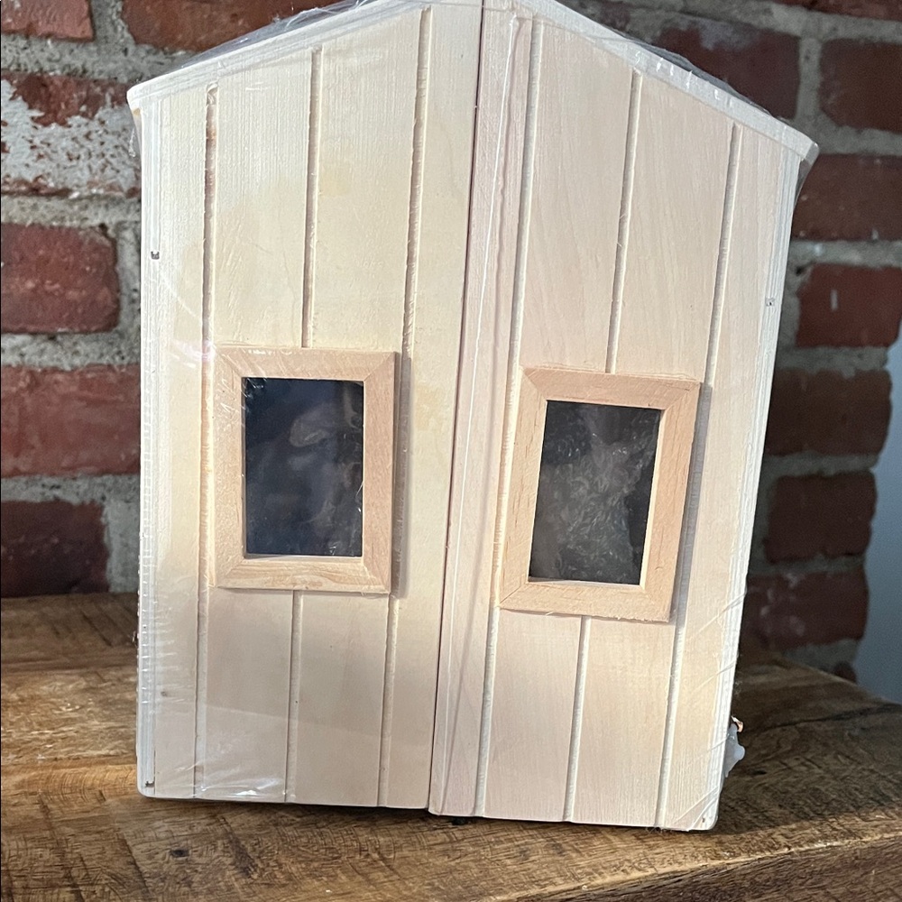 Melissa & Doug Wooden Stable with Horses - Picture 7 of 14